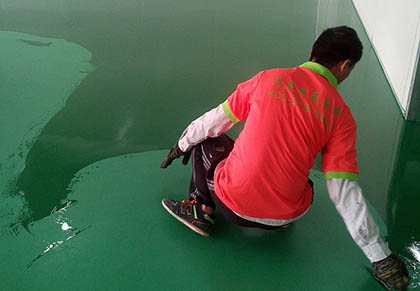 環氧防滑地坪多少錢？防靜電地板的特點是什么？